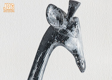statua animale del pavimento della scultura della giraffa delle figurine di Polyresin di vetro di mosaico dell'argento di 183cm H
