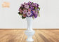 Vasi bianchi lucidi del pavimento delle piantatrici della vetroresina dell'ampia bocca per i fiori artificiali